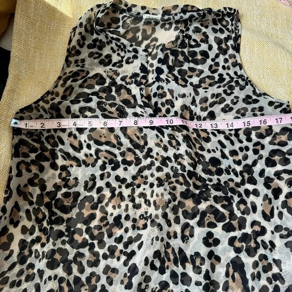 L'Agence Animal Print Sheer V-Neck Tank Women's Size XS / 2 - Picture 3 of 7